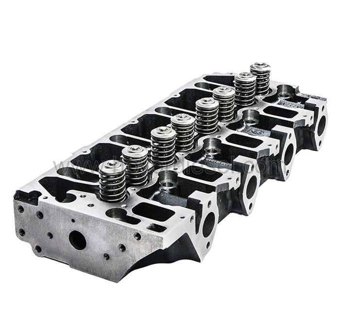 DEUTZ BF4M1013 Engine Spare Parts Cylinder Head 0425 5259