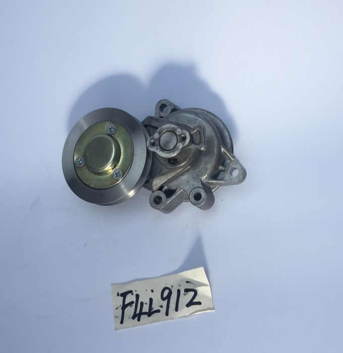 Deutz F4L912 engine belt tension pulley tensioner 0415 2510 0415 0693 04152510